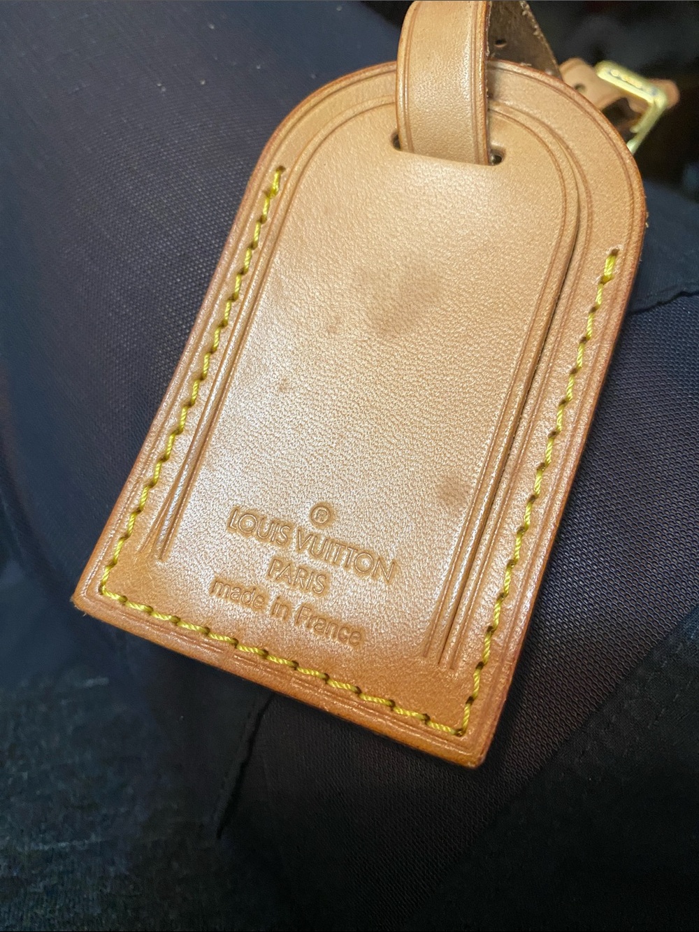 Louis Vuitton Tan Leather Luggage Tag with Gold-Tone Buckle - Picture 5 of 11